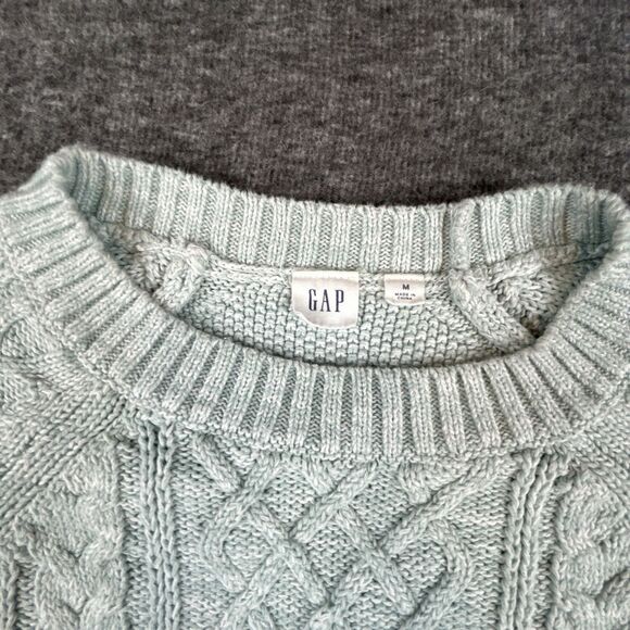 Lot of 2 Abercrombie Ribbed Sweater Womens M & Gap Cable Knit Sweater Womens M - Picture 5 of 14